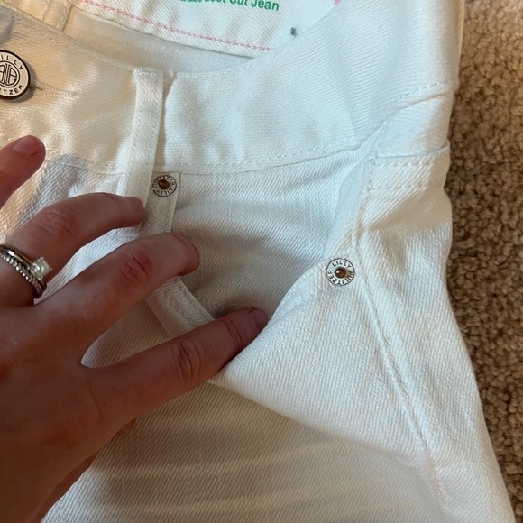 LILLY Pulitzer Women’s White “Babe” Bootcut Jeans Size 2 - Picture 4 of 15